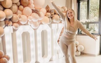 Laura Cleanaholic hits 100K followers!