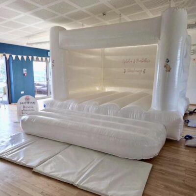 Party Balloons and Soft Play Hire Derbyshire | Piper's Parties